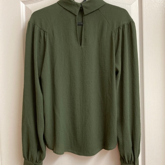 NWT RW&Co Long-sleeved blouse - Picture 2 of 13